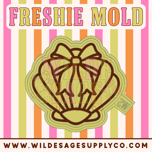 Clam Shell with Bow Mold