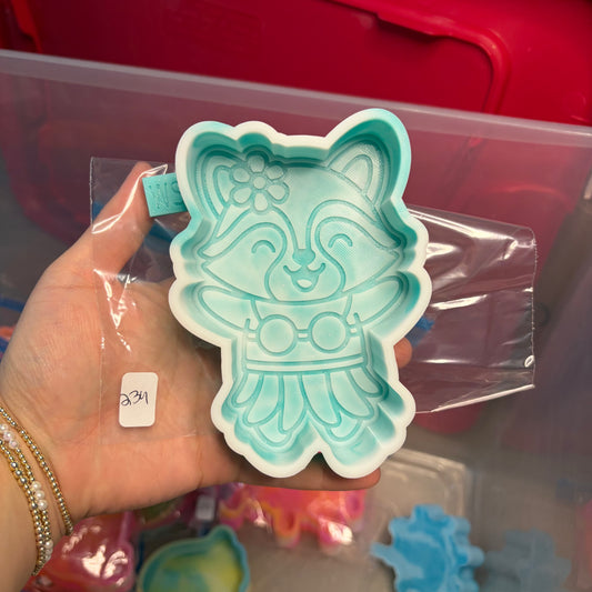 RTS hula raccoon